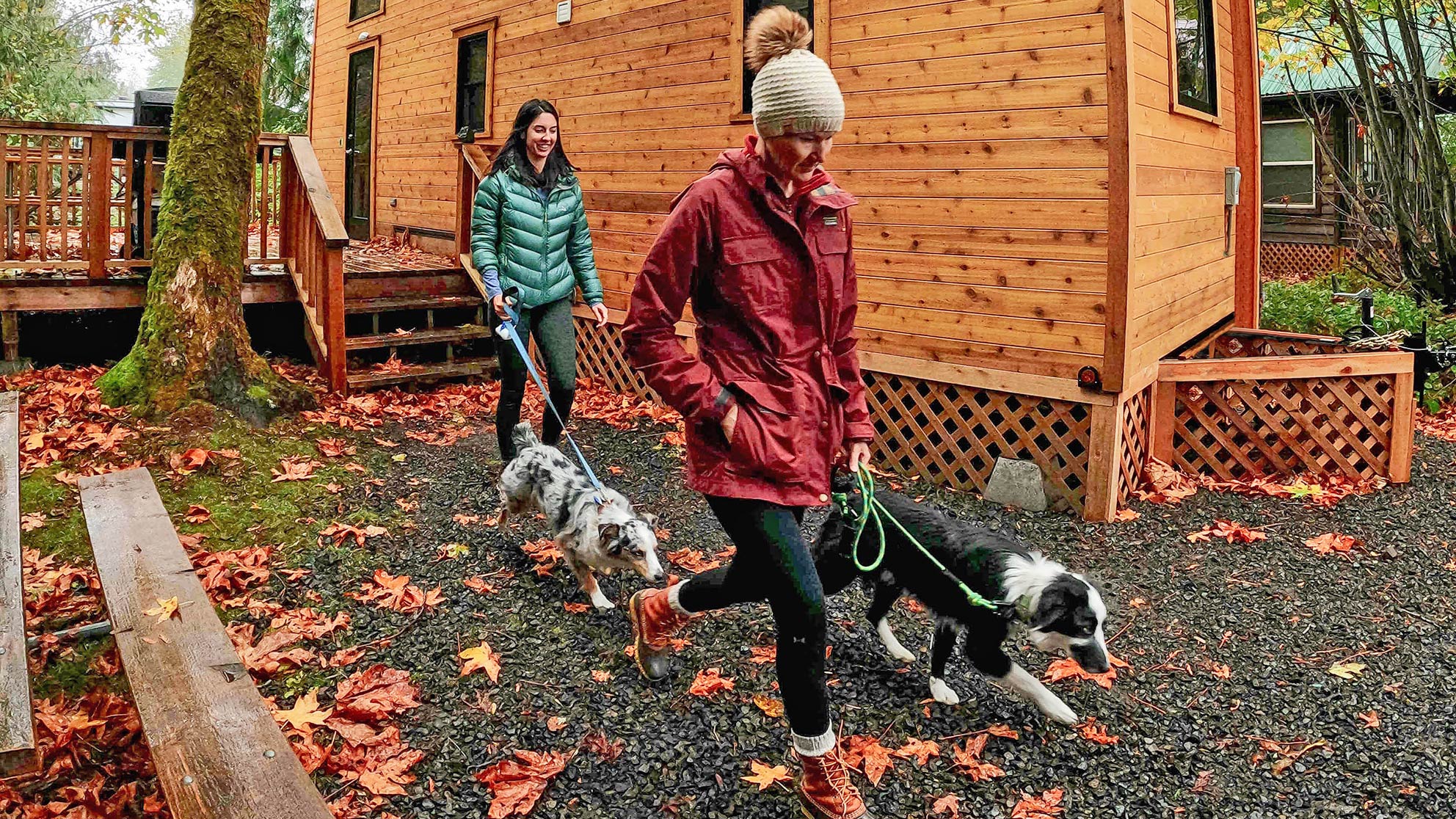 Pet Friendly Accommodations Hero Mobile
