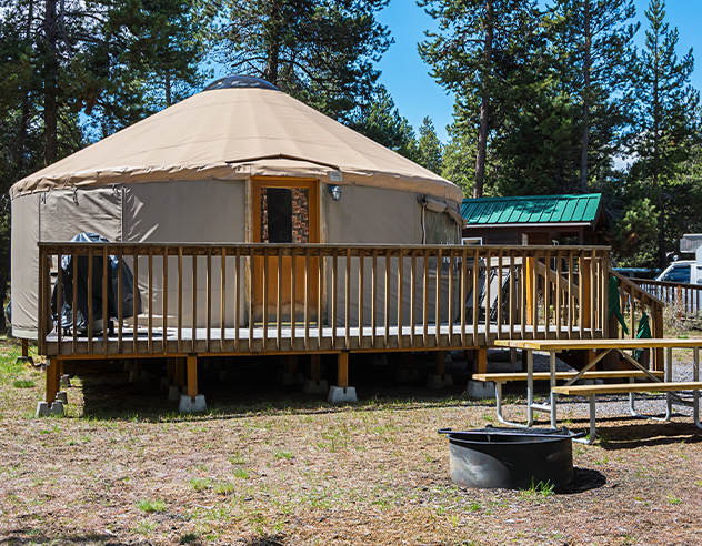 Bend-Sunriver Rental Yurt